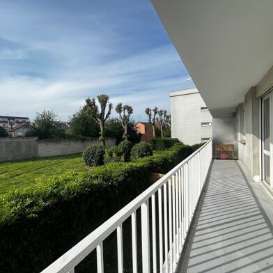 Appartement 4 pièces 260000 €