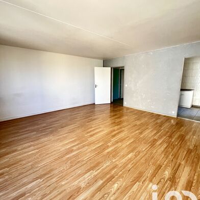 Appartement 4 pièces 160000 €