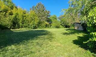 Terrain  890 m² à vendre à Saillans (33141)