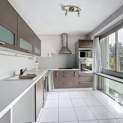 Appartement 5 pièces 215000 €