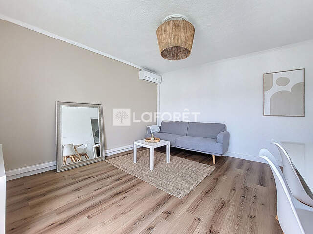 Colocation 3 chambres  Dernier étage  Résidence sécurisée avec stationnement libre — photo du bien