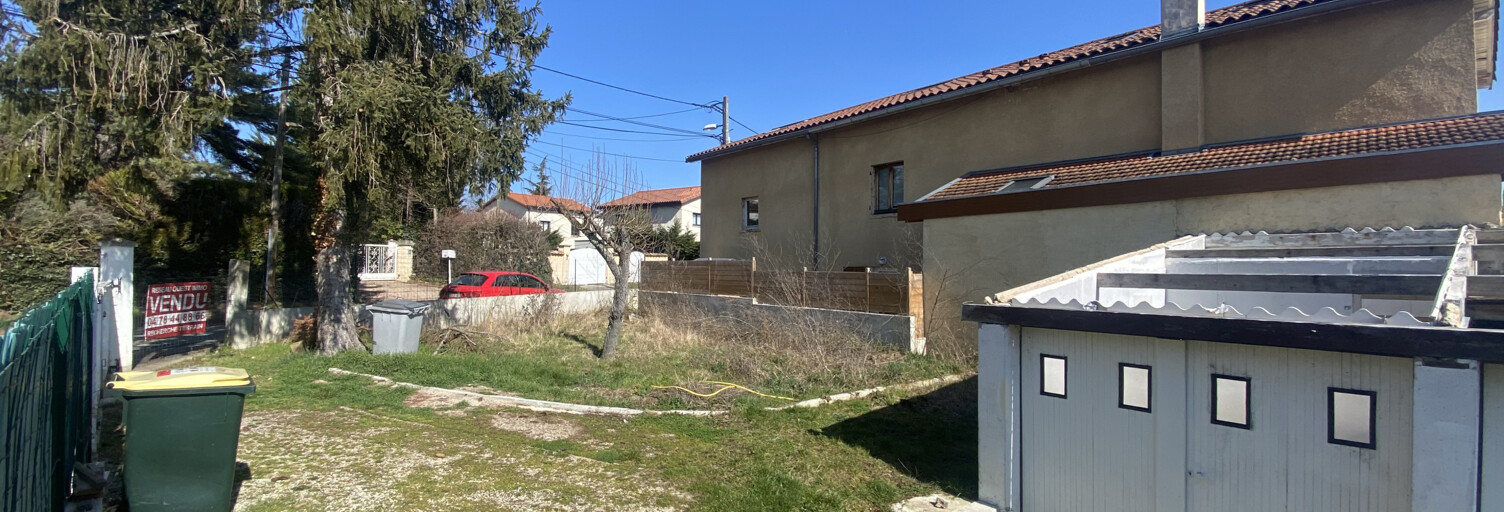 Terrain  270 m² à vendre à Saint-Genis-les-Ollières (69290)