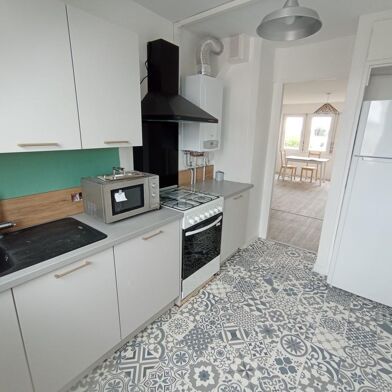 Appartement 4 pièces 912 €