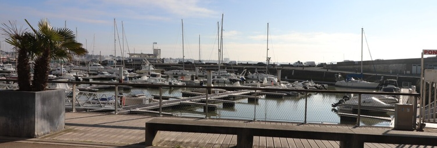 Commerce 2 Pièces 116 m² à louer à Royan (17200)