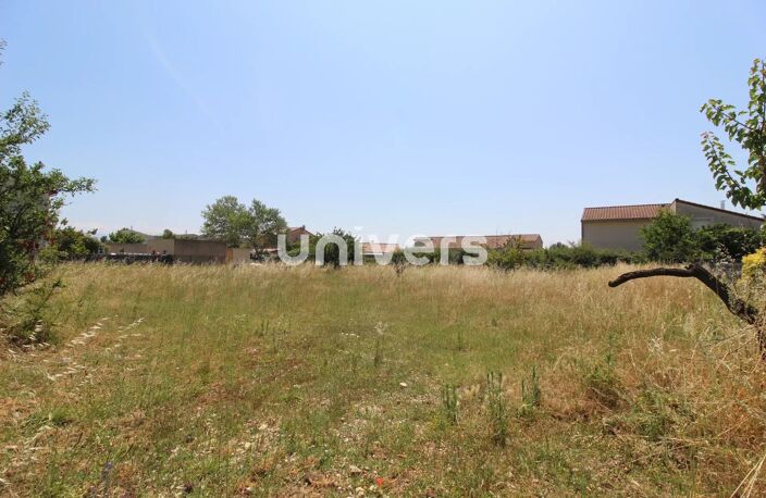 BOURG LES VALENCE TERRAIN CONSTRUCTIBLE DE 1168 m², — photo 2