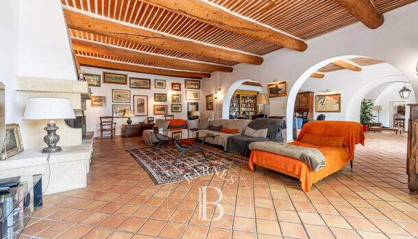 Villa / Maison 9 pièces  à vendre Aix-en-Provence 13100