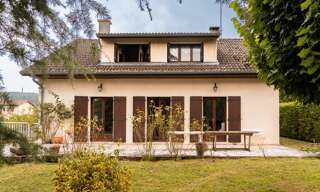 Maison 7 Pièces 147 m² à vendre à La Roche-Vineuse (71960)