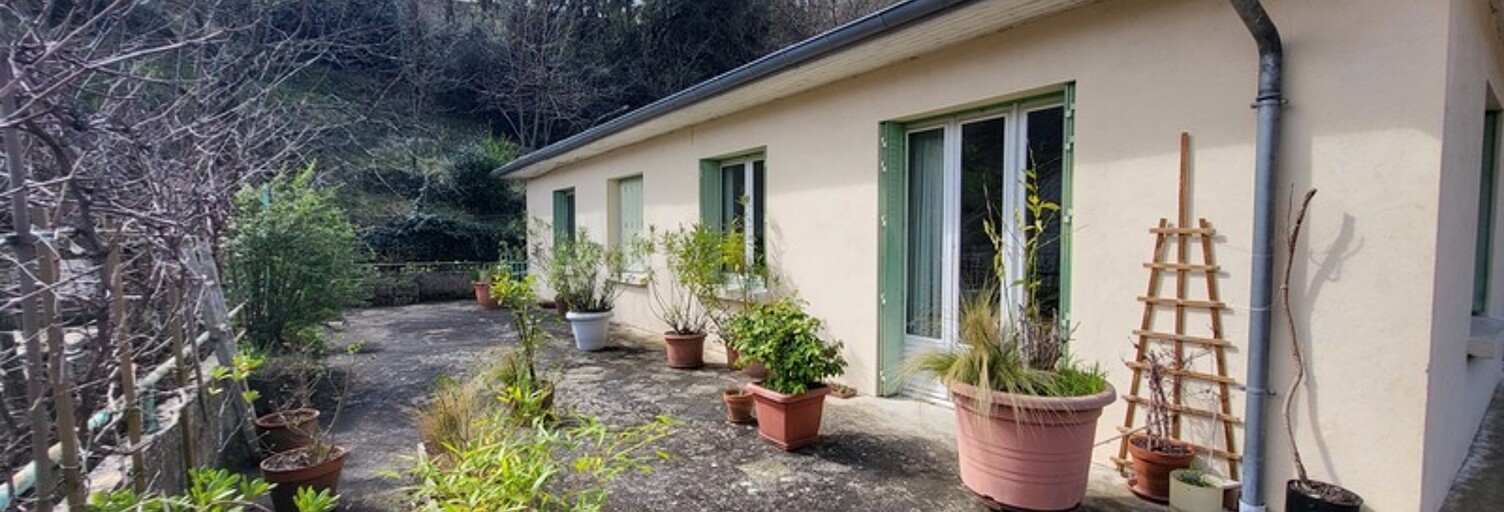 Maison 7 Pièces 120 m² à vendre à Saint-Sauveur-de-Montagut (07190)