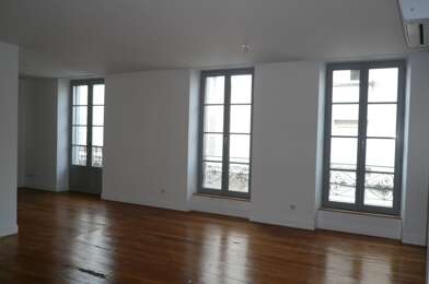Appartement 5 pièces 1195 €
