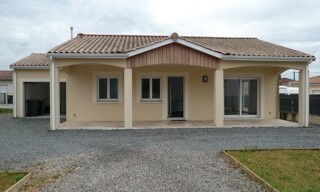 Maison 3 Pièces 73 m² à louer à Roullet-Saint-Estèphe (16440)