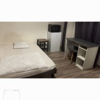 Appartement 1 pièces 600 €