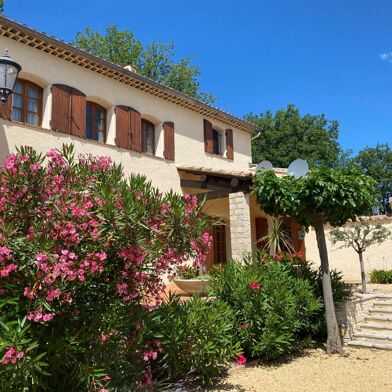 Maison 4 pièces 895000 €