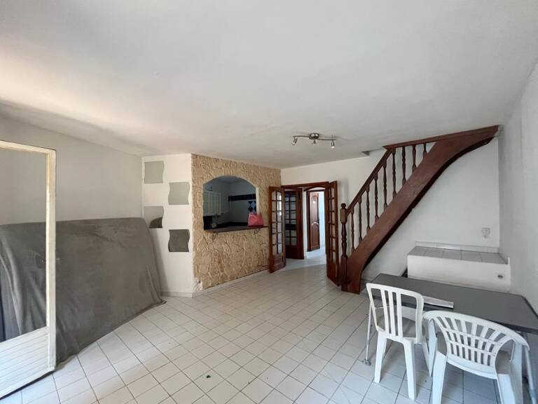 Maison avec deux appartements T3 à rénover — photo 1