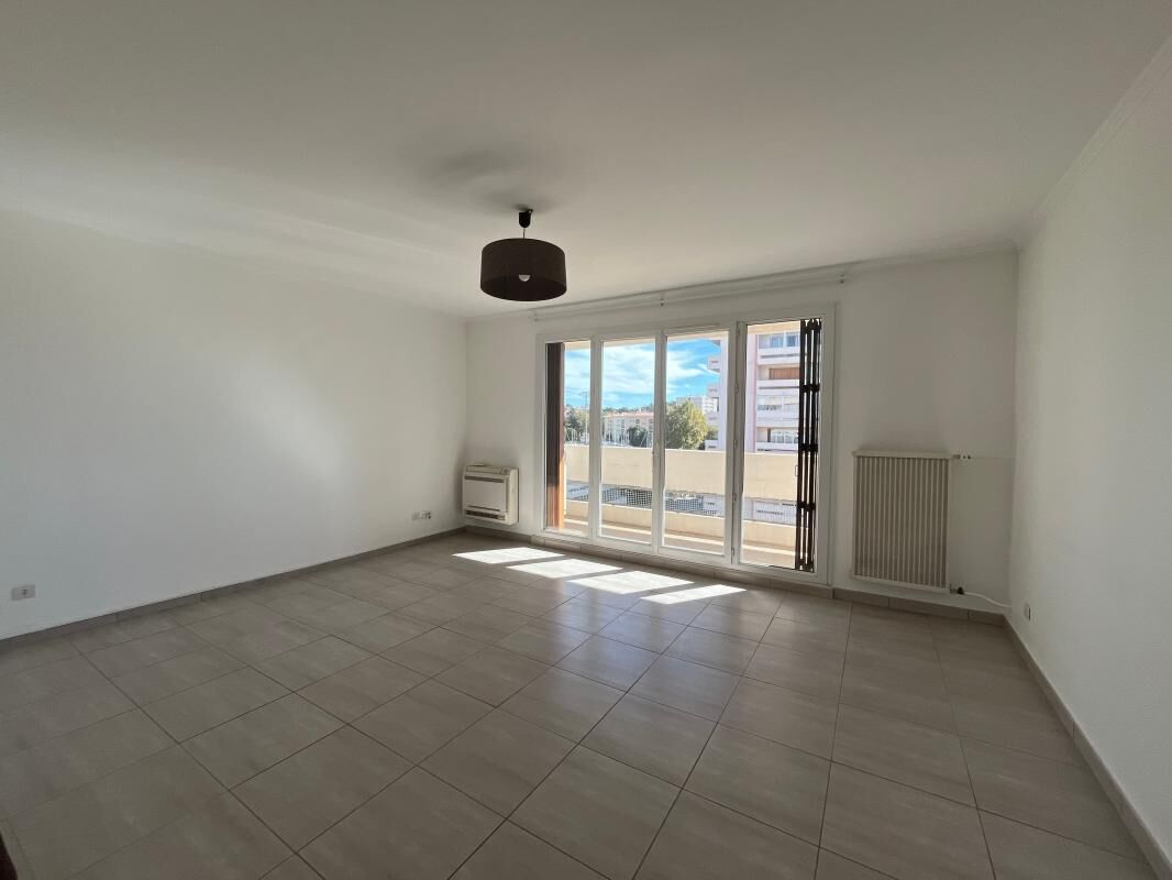Appartement et garage à vendre Toulon-est (83000)