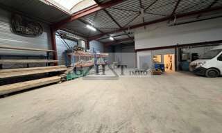 Local industriel  945 m² à louer à Vert-Saint-Denis (77240)