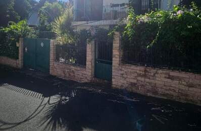 SAINT-DENIS - VENTE DE MAISON F6 + DEPENDANCE — photo du bien