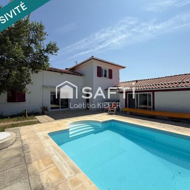 Maison 10 pièces 547000 €