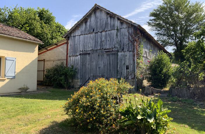 Ensemble immobilier ; longère+séchoir à tabac+dépendance - 4 — photo 2