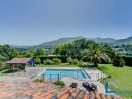 MAGNIFIQUE PROPRIETE COMPRENANT MAISON DE 350M2 ET SECONDE M — photo 2