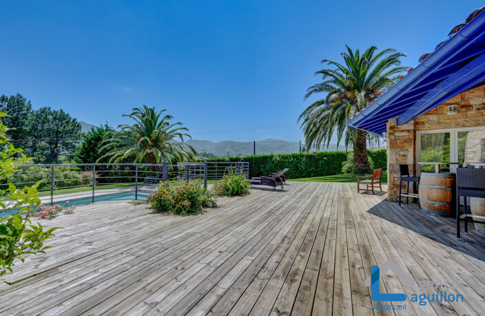 MAGNIFIQUE PROPRIETE COMPRENANT MAISON DE 350M2 ET SECONDE M — photo 5