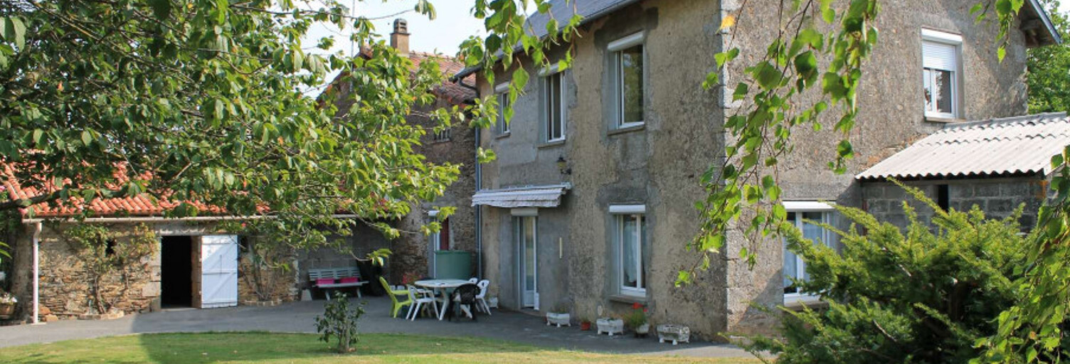 Maison 5 Pièces 153 m² à vendre à Saint-Hilaire-de-Voust (85120)