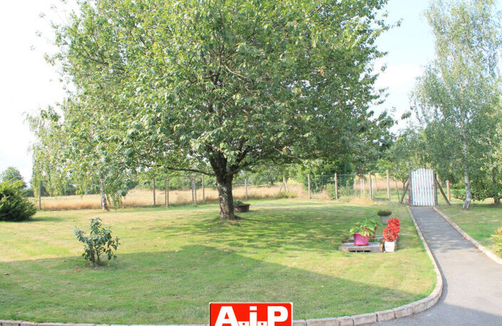 Vente maison 5 pièces 153 m² Saint-Hilaire-de-Voust (85120) — photo 2