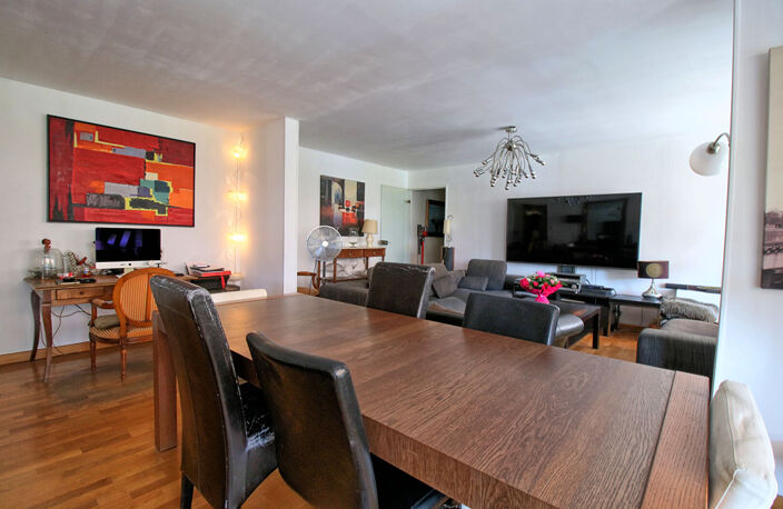 A VENDRE - BEL APPARTEMENT 4 PIECES - GARAGE - BALCON — photo 2