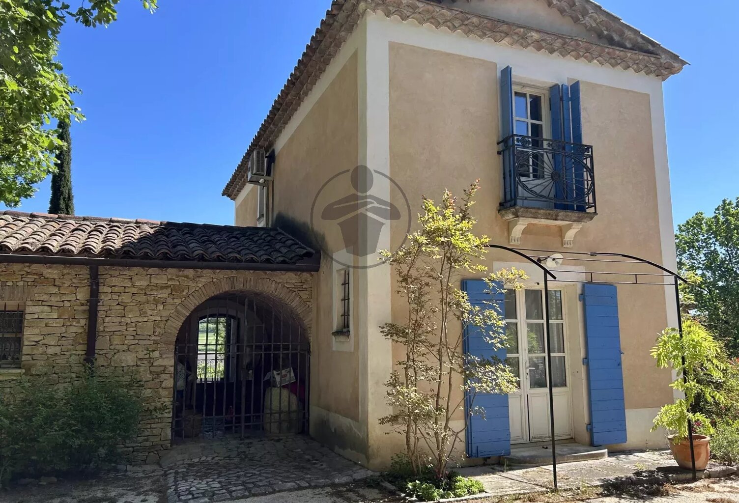 UZÈS (30700) - Bastide de charme avec piscine et vue panoramique — photo 1