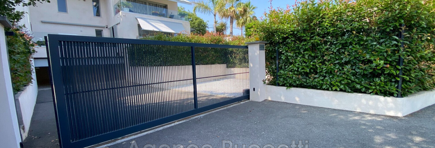 Garage   m² à louer à Vence (06140)