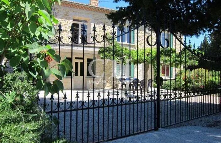 A vendre Maison en pierre de 190m² avec terrain de 970 m² et pis — photo 2