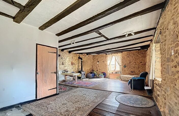 Maison de village en pierres avec jardin — photo 3