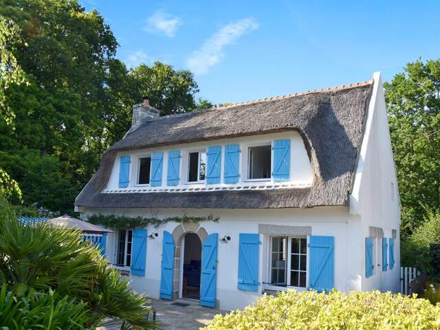 MOËLAN-SUR-MER : CHAUMIÈRE 3 CHAMBRES AVEC PISCINE — photo du bien