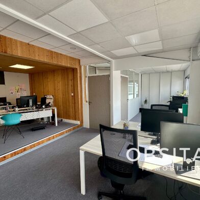 Bureau 4 pièces 260000 €