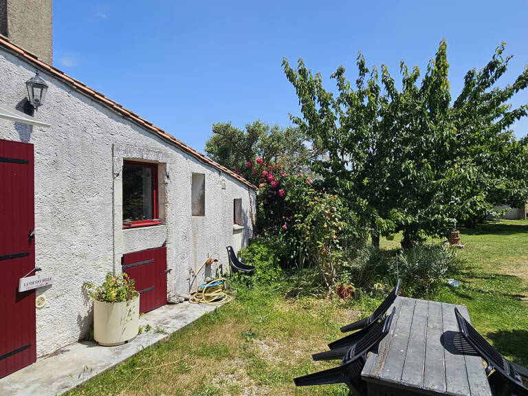 Charmante maison de village sur grand jardin clos — photo 1