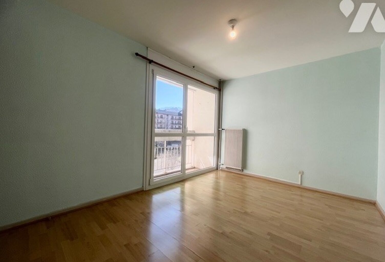 Vente appartement 5 pièces 88 m² Chambéry (73000) — photo 1