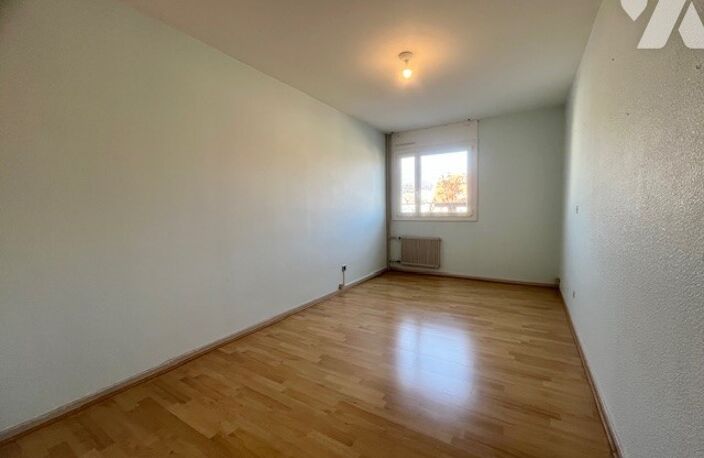Vente appartement 5 pièces 88 m² Chambéry (73000) — photo 2