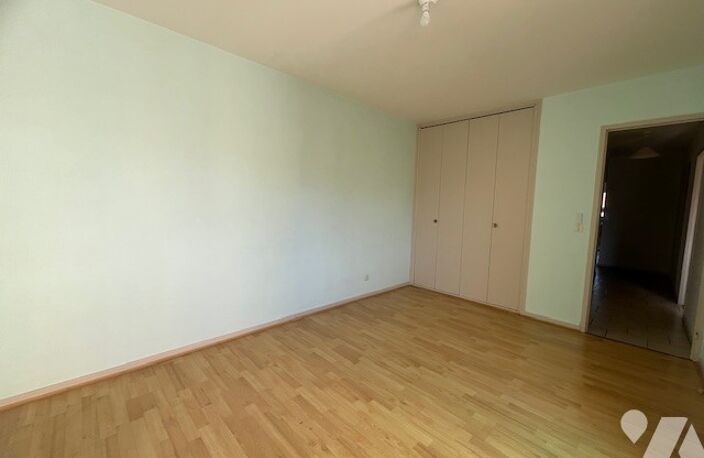 Vente appartement 5 pièces 88 m² Chambéry (73000) — photo 4