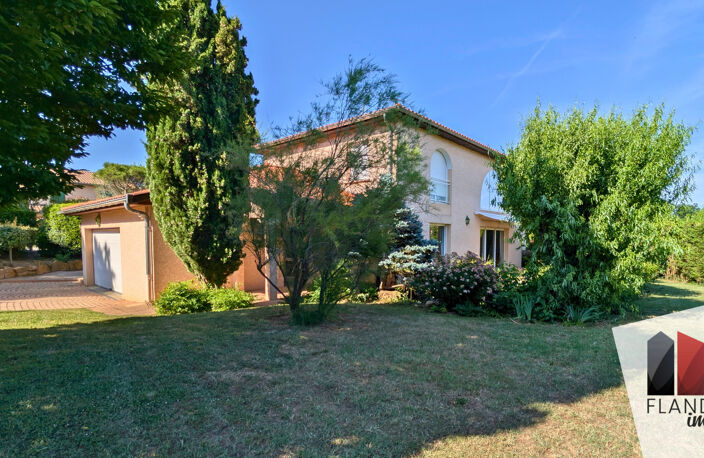 CHARLY - Villa 7 pièces   200 m2   Terrain 1.251 m2   Lotiss — photo 2