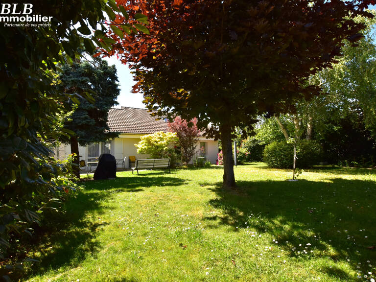 78690 LES ESSARTS LE ROI Belle maison de plain-pied avec les — photo 1