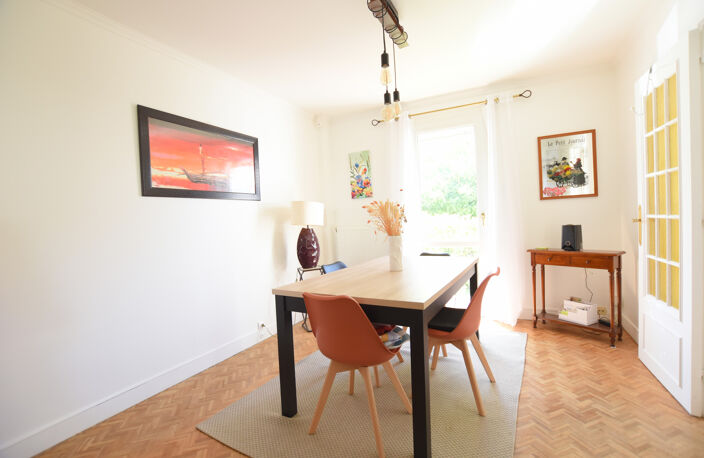 78690 LES ESSARTS LE ROI Belle maison de plain-pied avec les — photo 5