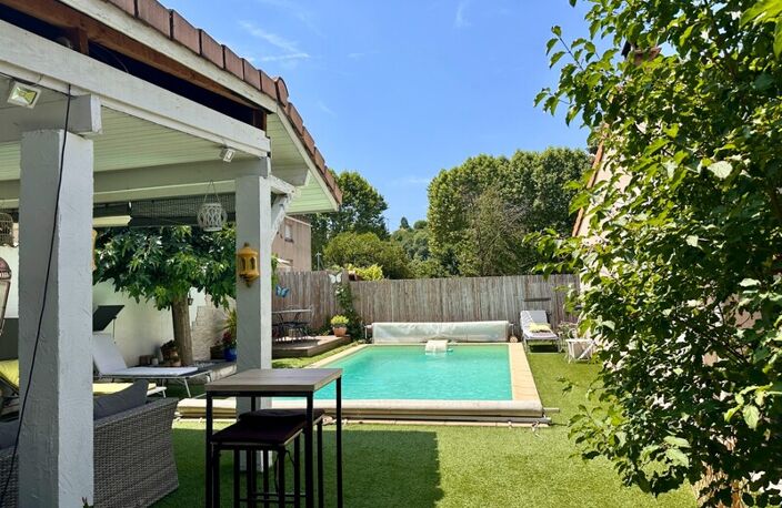 Villa — photo 3