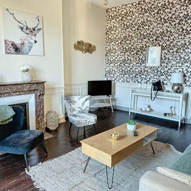 Appartement 2 pièces 740 €