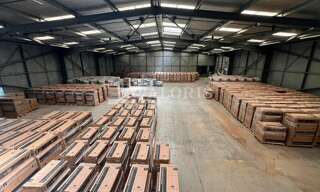 Commerce  4803 m² à louer à Aix-en-Provence (13290)