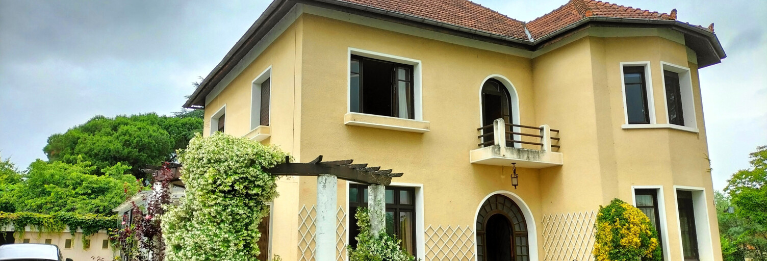 Maison 8 Pièces 216 m² à vendre à Saramon (32450)