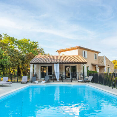 Maison 6 pièces 556500 €