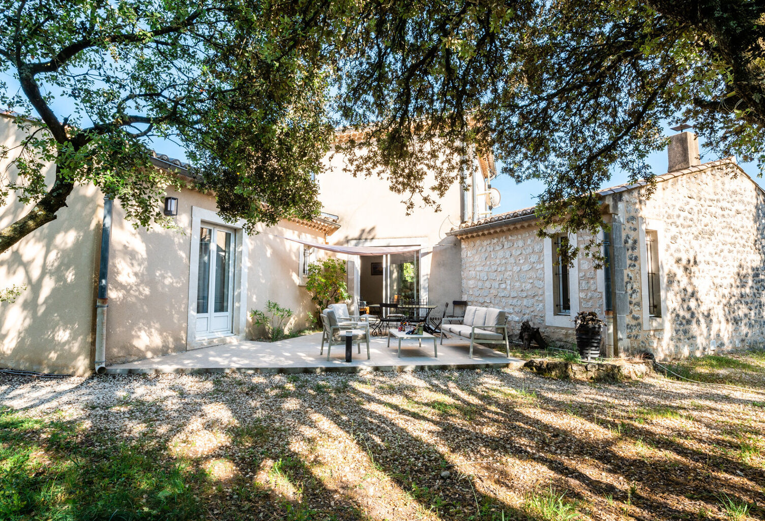 À proximité du village, Villa avec studio indépendant, piscine et belles prestations — photo 1