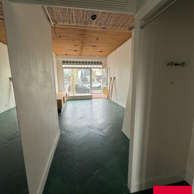 Commerce  439000 €