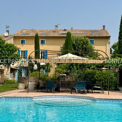 Maison 10 pièces 728000 €