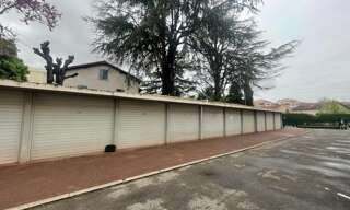 Garage  12 m² à vendre à Bron (69500)