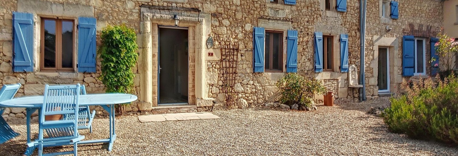 Maison 15 Pièces 345 m² à vendre à Montguyon (17270)